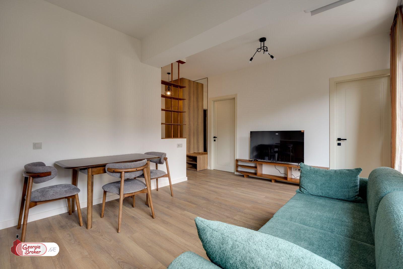 nearly repaired 3-room apartment for sale